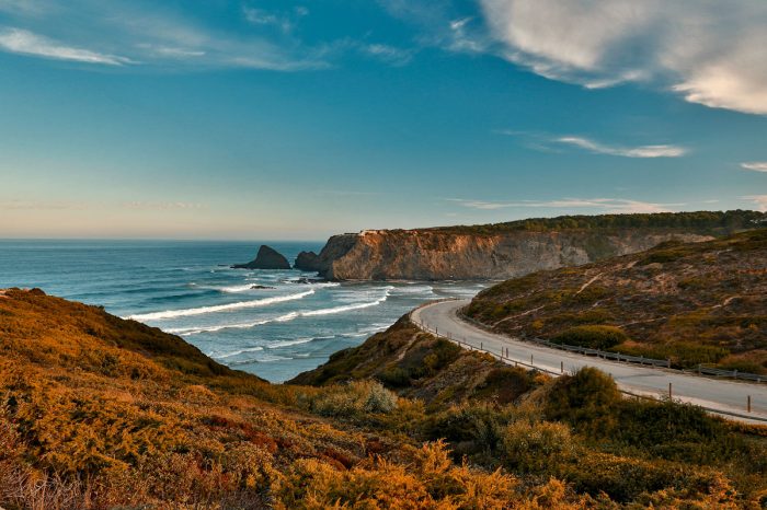 portugal-coast-PB7GJ2H-o070fz53r6ln0zef0ftw0a1g6mtg68aj62sblos2t0 